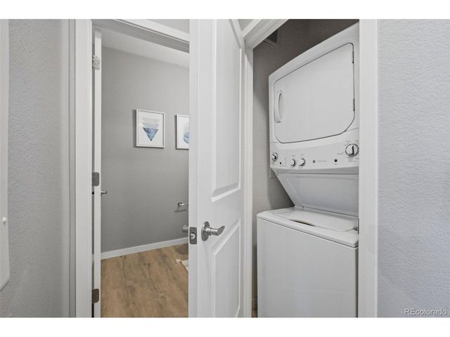 4100 Albion St 4-418, Denver, CO 80216