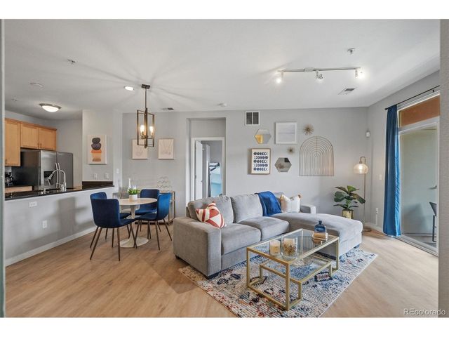4100 Albion St 4-418, Denver, CO 80216