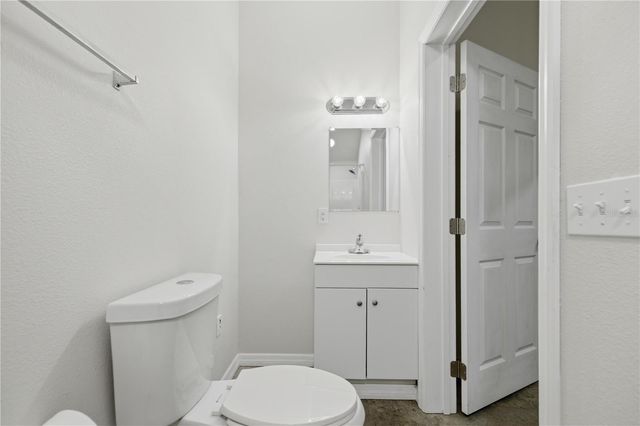 8121 COUNTY ROAD 243B, Wildwood, FL 34785