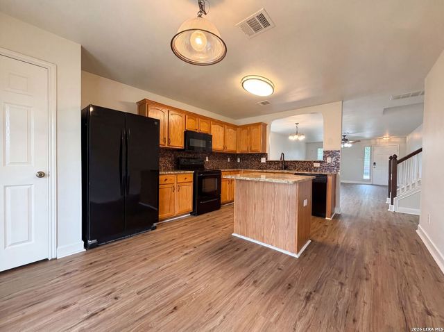 6951 CUTTING CRK, San Antonio, TX 78244