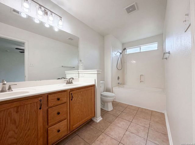 6951 CUTTING CRK, San Antonio, TX 78244
