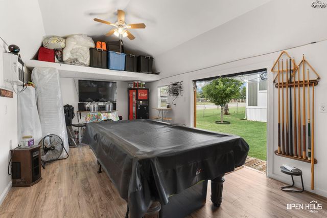 311 W CRYSTAL STREET, Iowa Park, TX 76367
