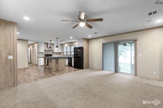 311 W CRYSTAL STREET, Iowa Park, TX 76367