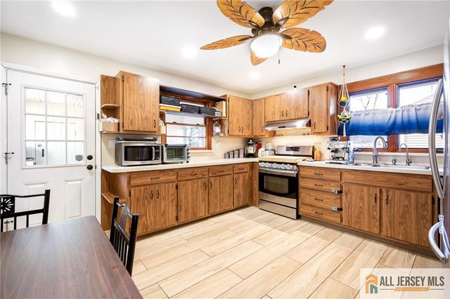 223 Plainfield Avenue, Piscataway, NJ 08854