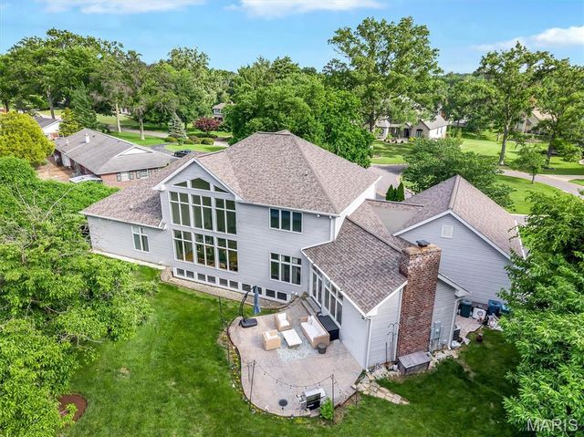 845 Coulange Court, Creve Coeur, MO 63141