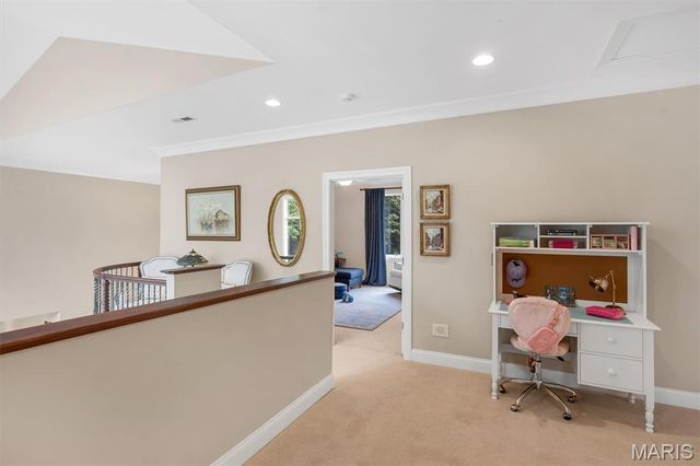 845 Coulange Court, Creve Coeur, MO 63141