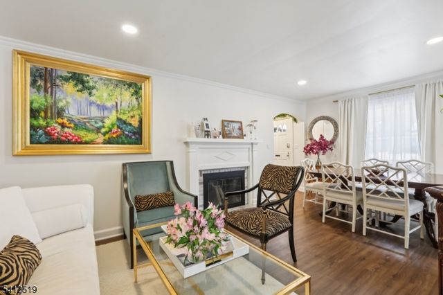 19 Linwood Ave, Midland Park Boro, NJ 07432