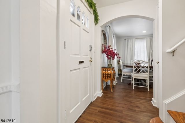 19 Linwood Ave, Midland Park Boro, NJ 07432