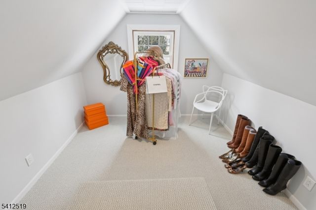 19 Linwood Ave, Midland Park Boro, NJ 07432