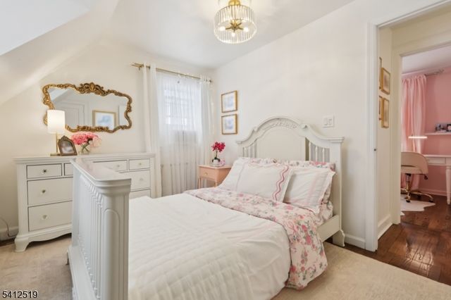 19 Linwood Ave, Midland Park Boro, NJ 07432