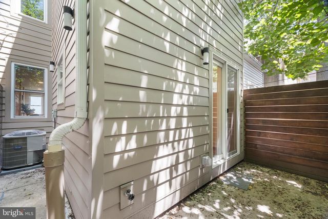1614 LATONA ST, Philadelphia, PA 19146