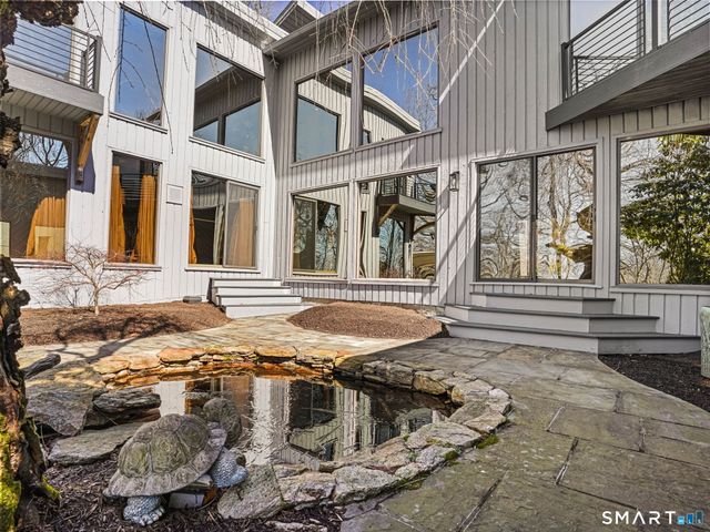 66 Dogwood Lane, Trumbull, CT 06611