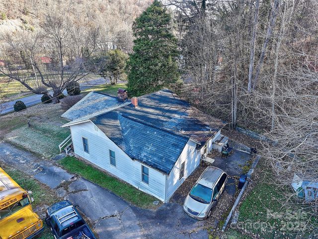 5 Ladybug Drive, Waynesville, NC 28786