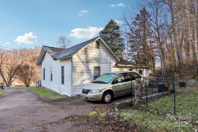 5 Ladybug Drive, Waynesville, NC 28786