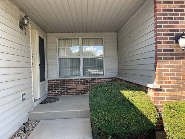 13810 S Magnolia Drive, Plainfield, IL 60544