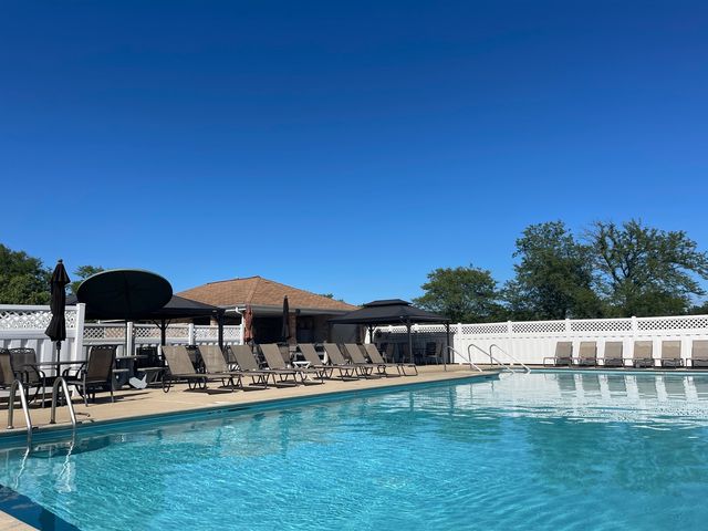 13810 S Magnolia Drive, Plainfield, IL 60544