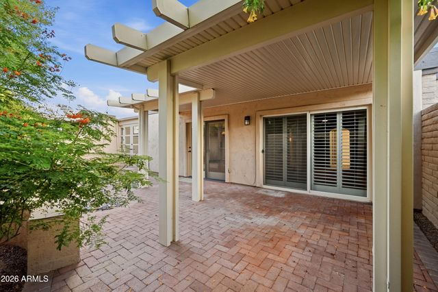 7836 E CRESTWOOD Way, Scottsdale, AZ 85250