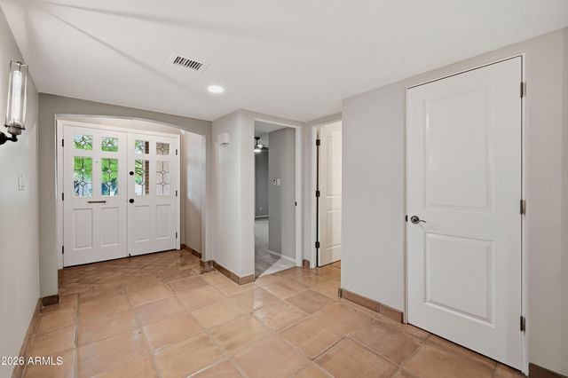 7836 E CRESTWOOD Way, Scottsdale, AZ 85250