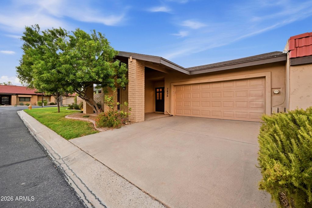 7836 E CRESTWOOD Way, Scottsdale, AZ 85250 — photo 2