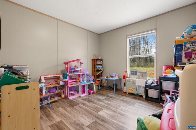 235 SHORES RD, Palmyra, VA 22963