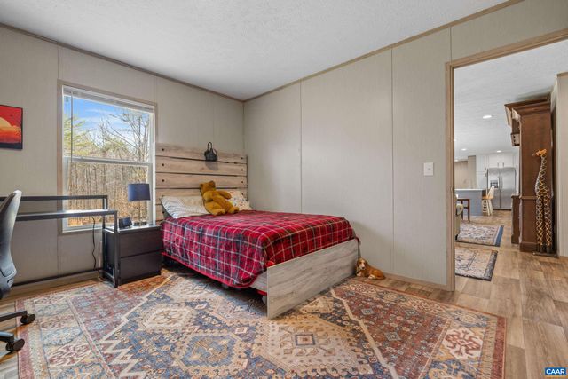 235 SHORES RD, Palmyra, VA 22963