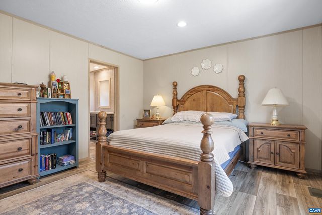 235 SHORES RD, Palmyra, VA 22963