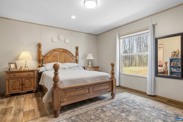 235 SHORES RD, Palmyra, VA 22963