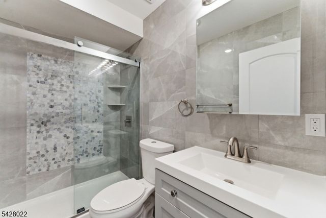 93 Prospect St 2, Garfield City, NJ 07026