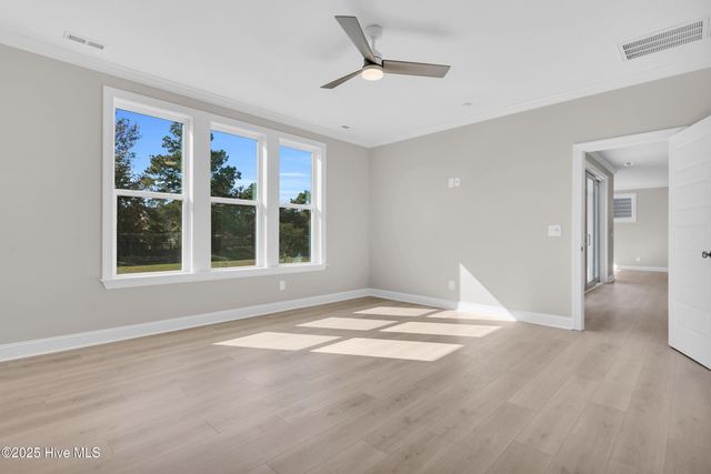 494 Sailor Sky Way 400, Hampstead, NC 28443