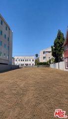 553 N Heliotrope Drive, Los Angeles, CA 90004