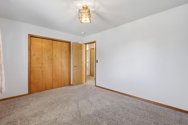 9008 N Oak St, Spokane, WA 99208