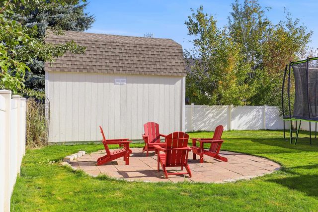 9008 N Oak St, Spokane, WA 99208