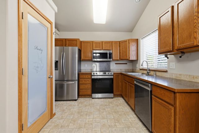 9008 N Oak St, Spokane, WA 99208