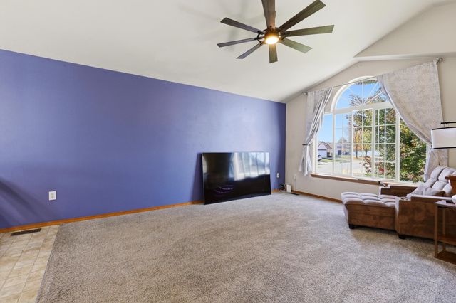 9008 N Oak St, Spokane, WA 99208