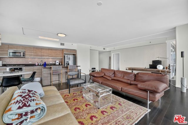 3785 Wilshire Boulevard 1212, Los Angeles, CA 90010