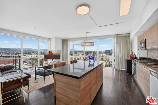 3785 Wilshire Boulevard 1212, Los Angeles, CA 90010