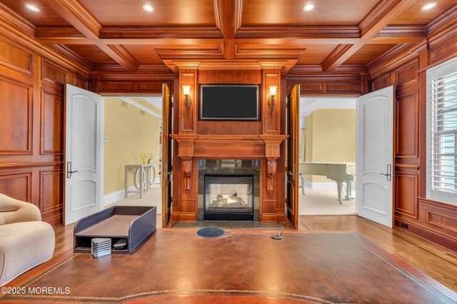 934 Navesink River Road, Rumson, NJ 07760