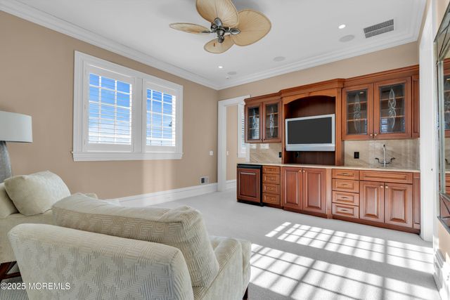 934 Navesink River Road, Rumson, NJ 07760