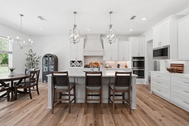 13 Parkridge Cv, Greenbrier, AR 72058