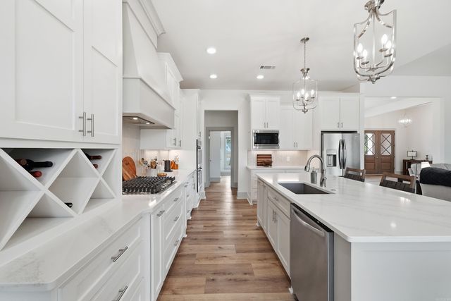 13 Parkridge Cv, Greenbrier, AR 72058