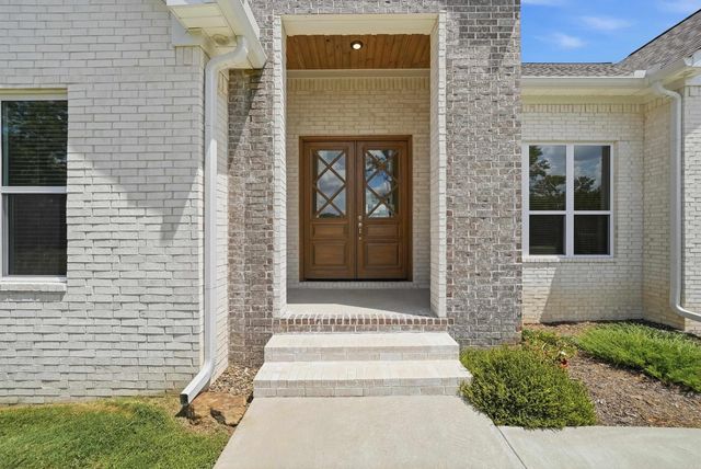 13 Parkridge Cv, Greenbrier, AR 72058