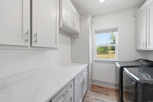 13 Parkridge Cv, Greenbrier, AR 72058