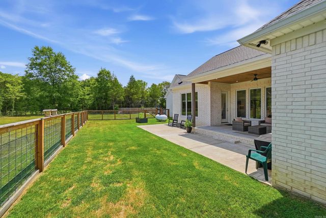 13 Parkridge Cv, Greenbrier, AR 72058