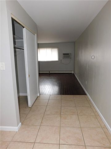 1718 Radio Road M, Dayton, OH 45403