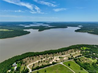 20 Kathy Lane, Eufaula, OK 74432