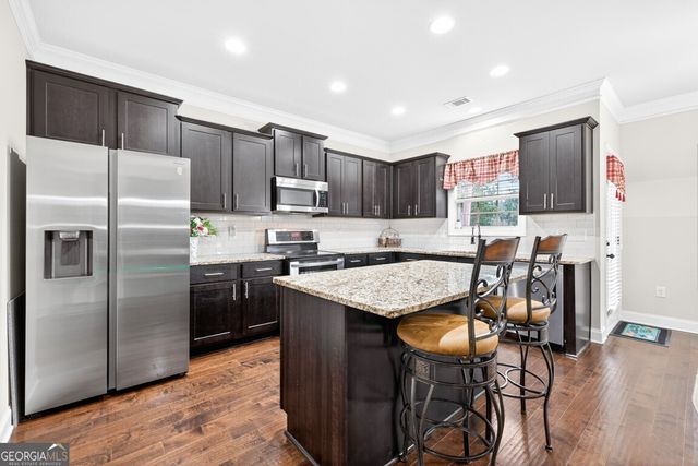 1393 Silver Thorne Court, Loganville, GA 30052