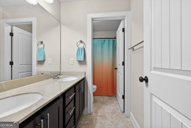 1393 Silver Thorne Court, Loganville, GA 30052