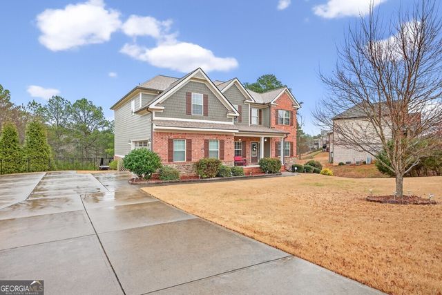 1393 Silver Thorne Court, Loganville, GA 30052
