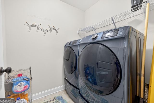 1393 Silver Thorne Court, Loganville, GA 30052