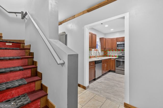 1393 Silver Thorne Court, Loganville, GA 30052